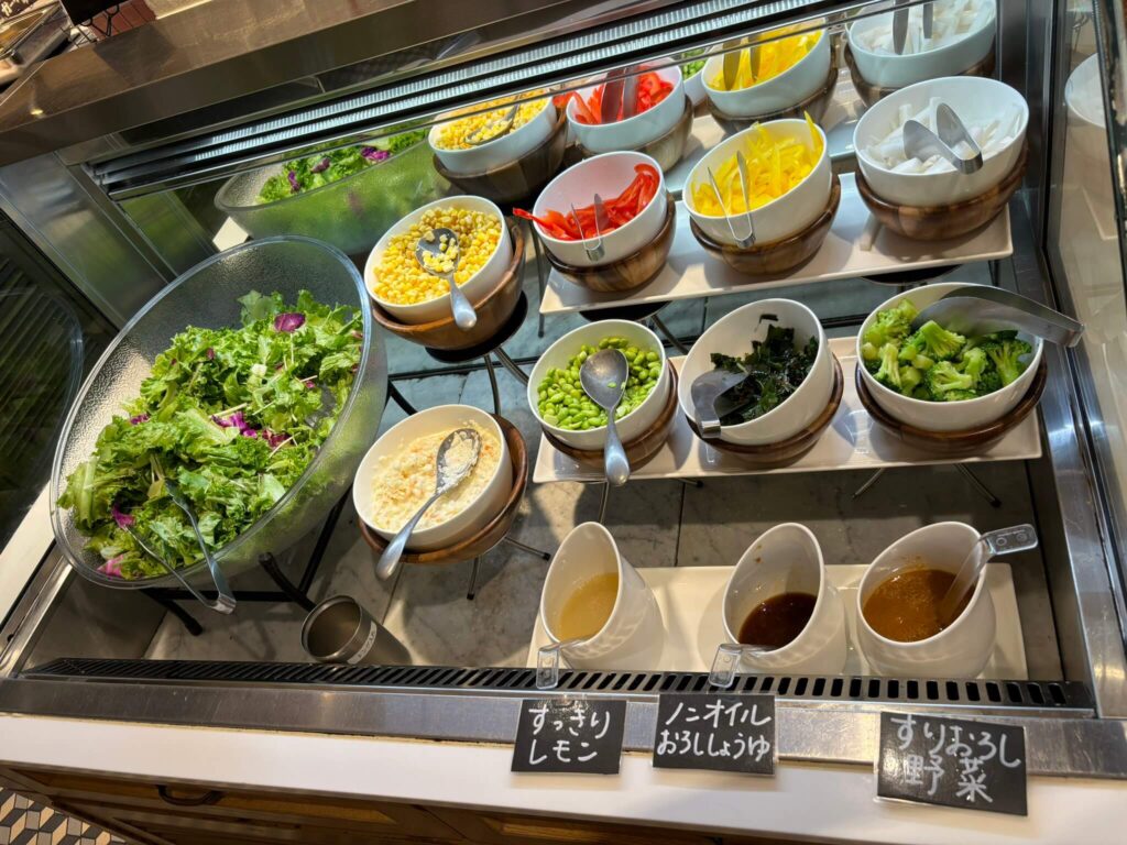ケンタッキー食べ放題のサラダ